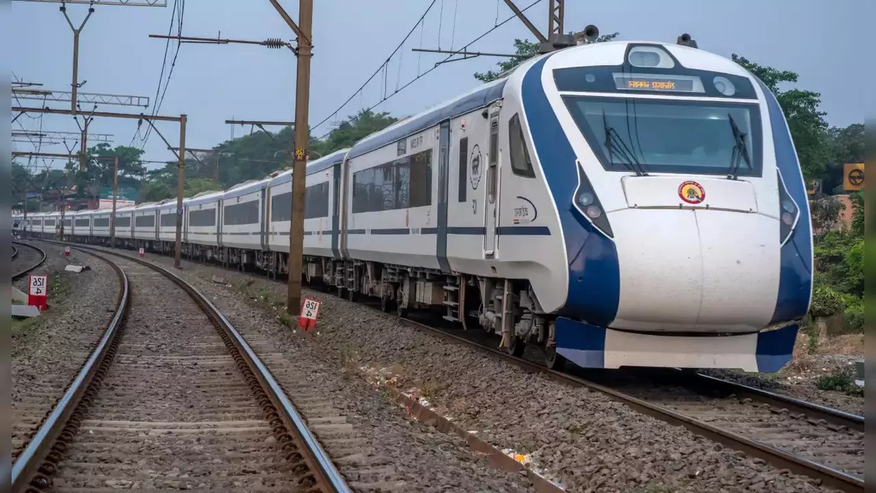 पीएम मोदीले आज भिडियो मार्फत पुरी-हावडा वन्दे भारत ट्रेनको उद्घाटन गर्नेछन्￼