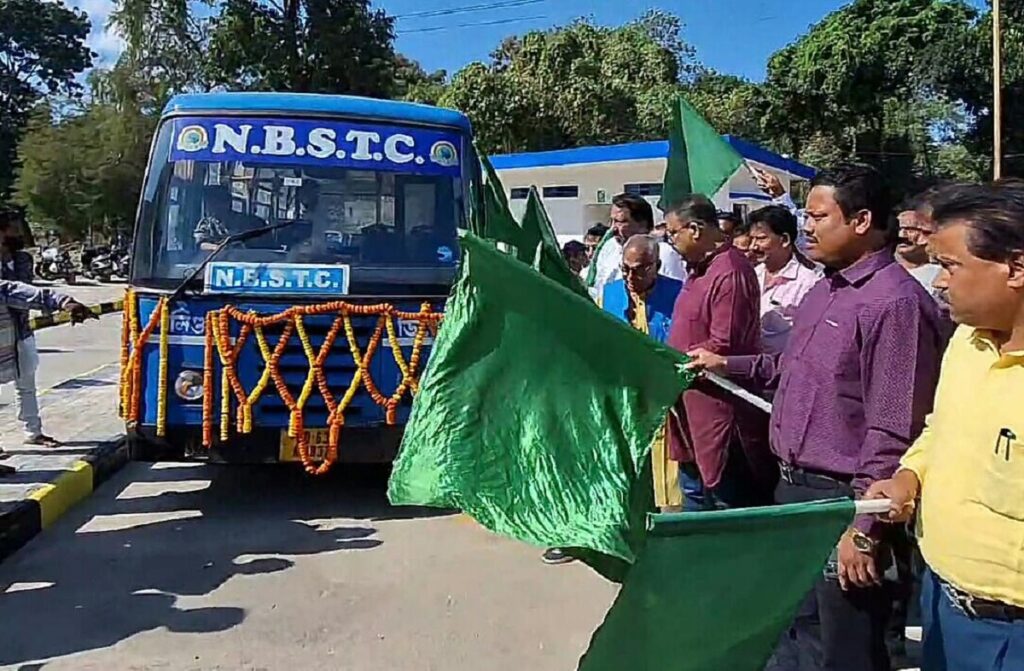 तीनबत्ती मोडमा बहुप्रतिक्षित नवनिर्मित NBSTC बस स्ट्यान्ड सुरु भयो