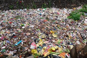 हटेन पानीघट्टाबाट मैलाको थुप्रो
