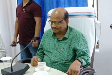 मनसुनअघि सिँचाइ विभागका अधिकारीहरूले बैठक गरे 