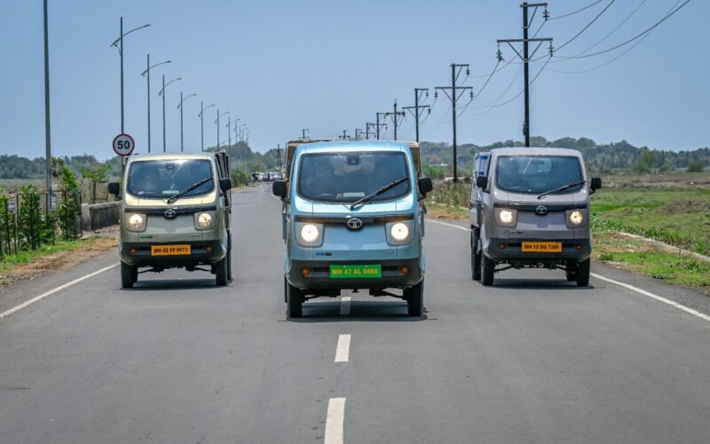 टाटा मोटर्सद्वारा ट्रक एस प्रो सार्वजनिक : भारतको सबैभन्दा किफायती चार-चक्के मिनी, आरम्भिक मूल्य रु. 3.99 लाख