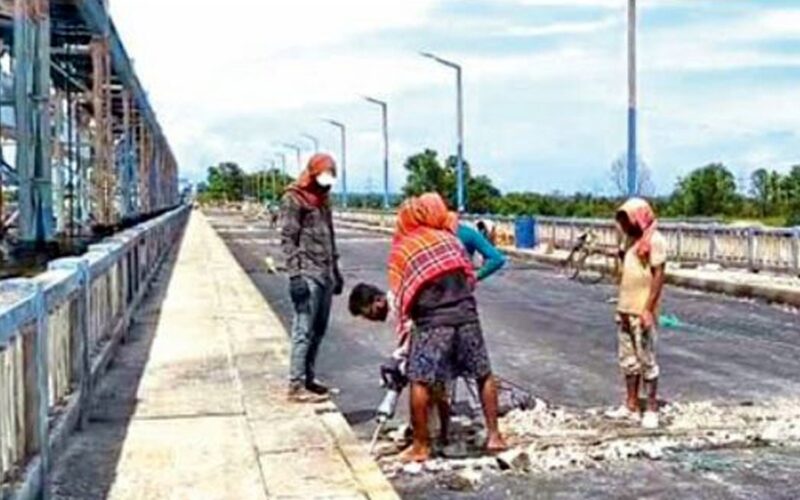 अगस्तको अन्त्यमा खोलिने गजलडोबा पुल