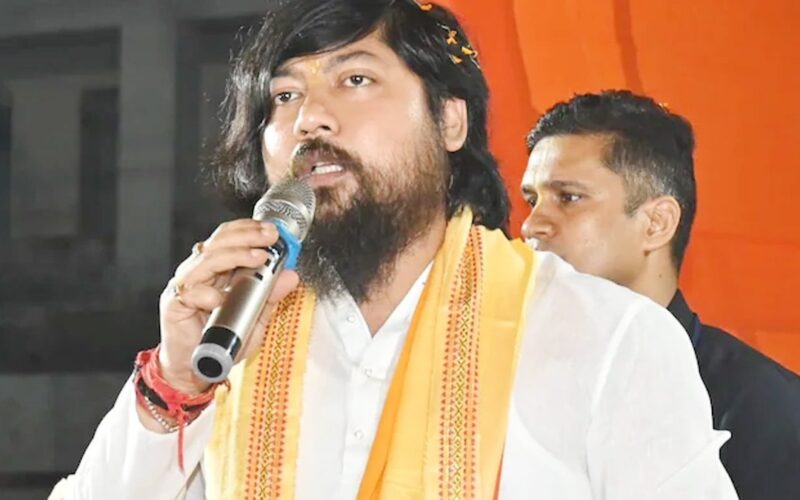 निसिथ प्रामाणिकको वाहनमाथि आक्रमण