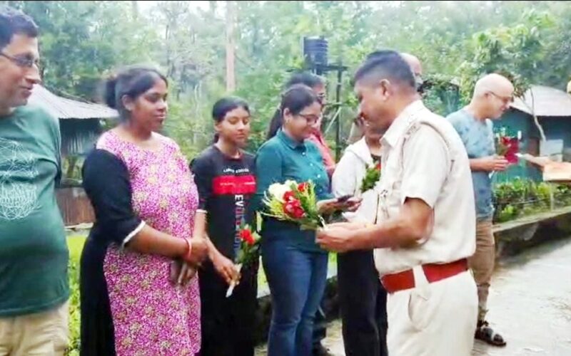 वनाञ्चल खोलिएपछि डुवर्समा पर्यटकहरूको भीड़