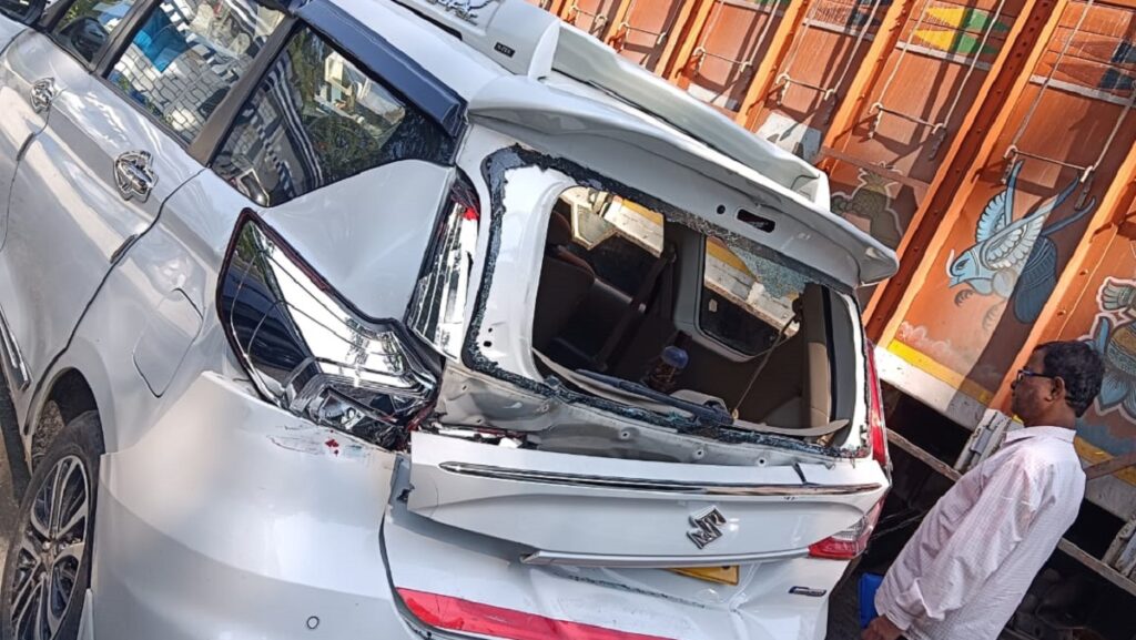तृणमूल नेताको कार दुर्घटनामा पर्यो, जलपाईगुडीका मिजानुर रहमान बल्लतल्ल बाँचे