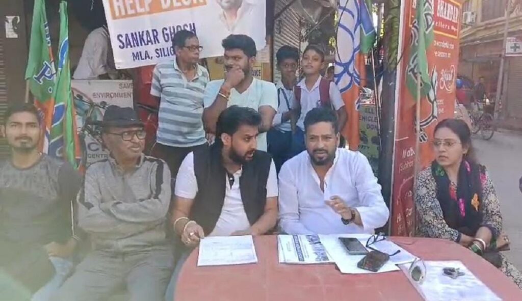 भाजपा विधायक शंकर घोषले सहायता शिविर आयोजना गरेर SIR (विशेष सारांश संशोधन) बारे जागरूकता जगाउँदैछन्