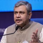 रेलमन्त्रीद्वारा एनजेपीमा कार्यको समीक्षा