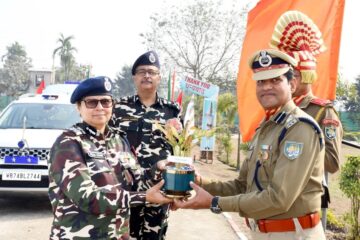 एसएसबी महानिर्देशकद्वारा पशुपति फाटक सीमा चौकीको निरीक्षण