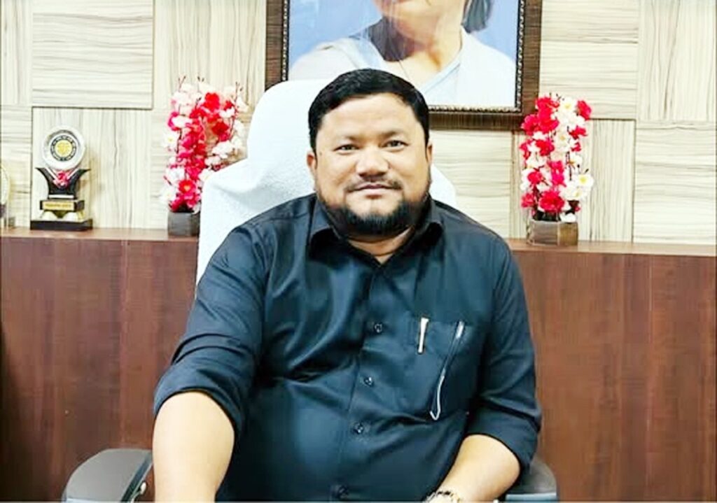 शिक्षक–कर्मचारीलाई हेल्थ स्किममा समेट्न मुख्यमन्त्रीलाई मन्त्रीको पत्र