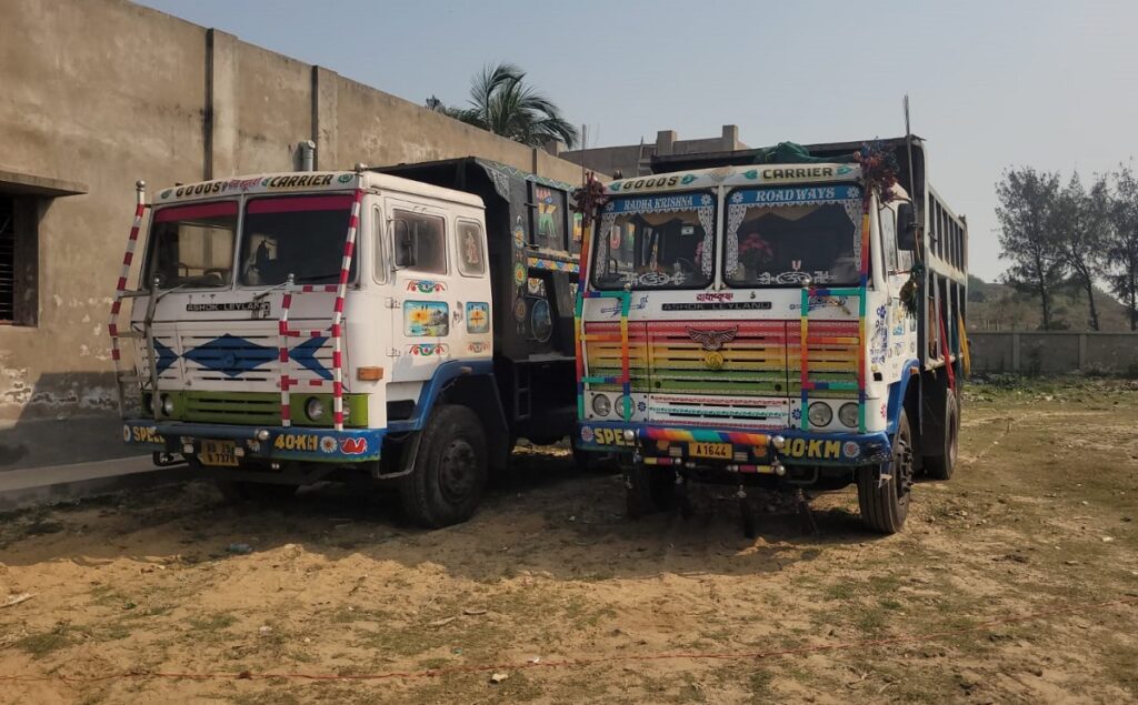 दीघा: समुद्र तटबाट बालुवा चोरेको आरोपमा ६ तस्कर पक्राउ, ३ डम्पर जफत