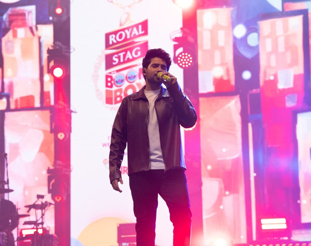 रोयल स्ट्याग बुमबक्स ले कोलकातामा आफ्नो चौथो संस्करण सुरु गर्‍यो : अरमान मलिक,  फोसिल्स, डिनो जेम्स, पायल धारे,  डीजे साहिल गुलाटीको अविस्मरणीय प्रदर्शन