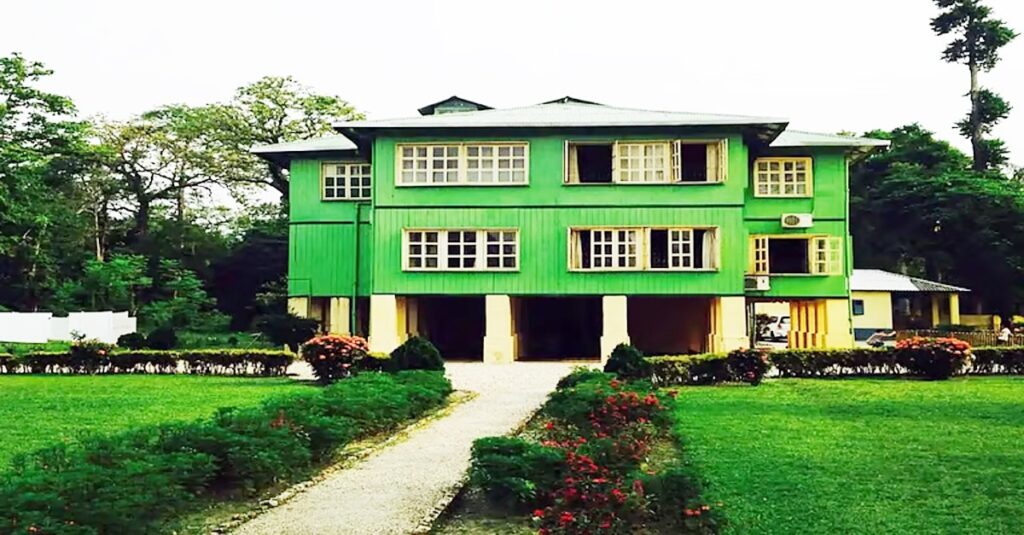 हलोङ बङ्गलोको जग्गा हस्तान्तरण