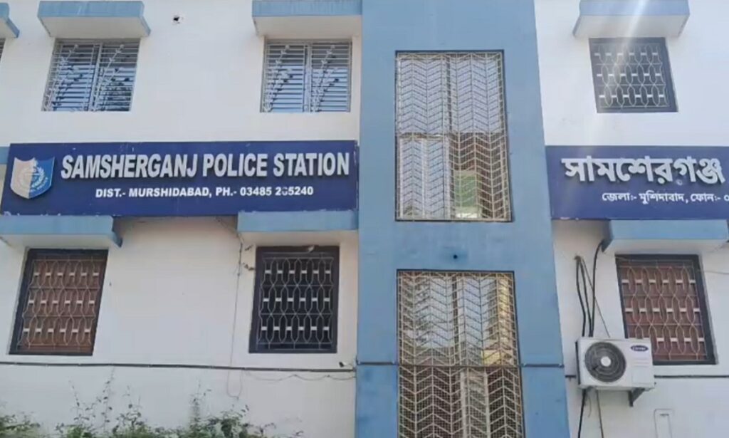 प्रहरीको ठूलो कारबाही; ७५,००० मूल्यको नक्कली नोट र ३० लाख मूल्यको चोरी भएका मोबाइल फोन बरामद