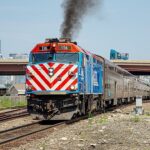 मुम्बईगामी रेलबाट दुई विद्यार्थी उद्धार