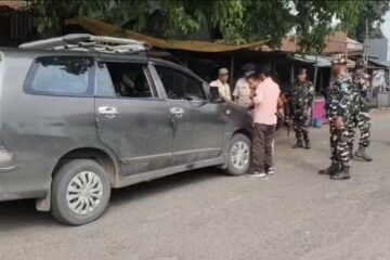 पश्चिम बंगालमा हुने आगामी चुनावलाई ध्यानमा राख्दै प्रहरी र केन्द्रीय बलद्वारा बेलकोबा बट्टाला मोडमा सघन जाँच पोइन्टहरू सञ्चालन