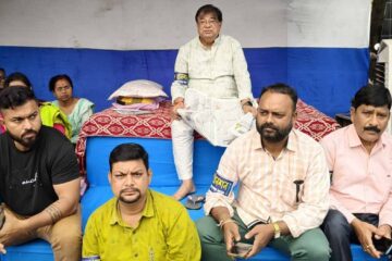 ममता ब्यानर्जीको समर्थनमा अनशनमा मन्त्री उदयन गुहा