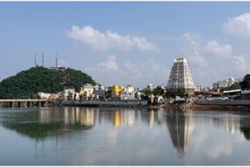 भारतका यी मन्दिरहरू अवश्य भ्रमण गर्नुपर्छ, जहाँ भक्तहरू विशिष्ट अनुष्ठानहरूमा संलग्न हुन्छन्