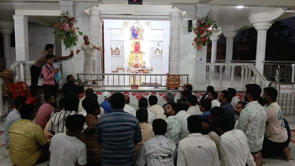 तृणमूल–भाजपा उम्मेद्वारको पूजा विषयमा अलिपुरद्वारको मन्दिरमा तनाउ