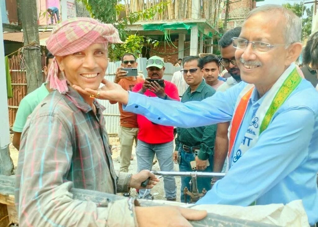 गौतम देवद्वारा विभिन्न सङ्गठनसित बैठक