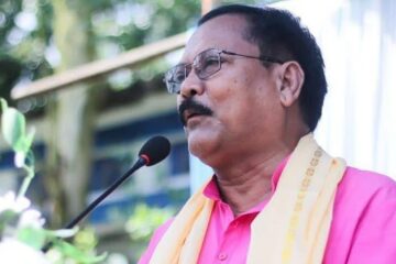 ममता ब्यानर्जीको फोनमै पग्लिए खगेश्वर