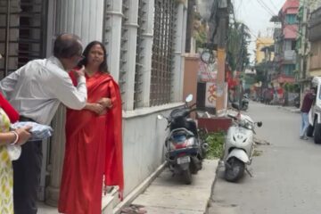 मन्दिरको प्रार्थना सेवाको क्रममा एउटा साहसिक चोरीको घटना घट्यो, जसमा महिलाको सुनको सिक्री भाग्यो