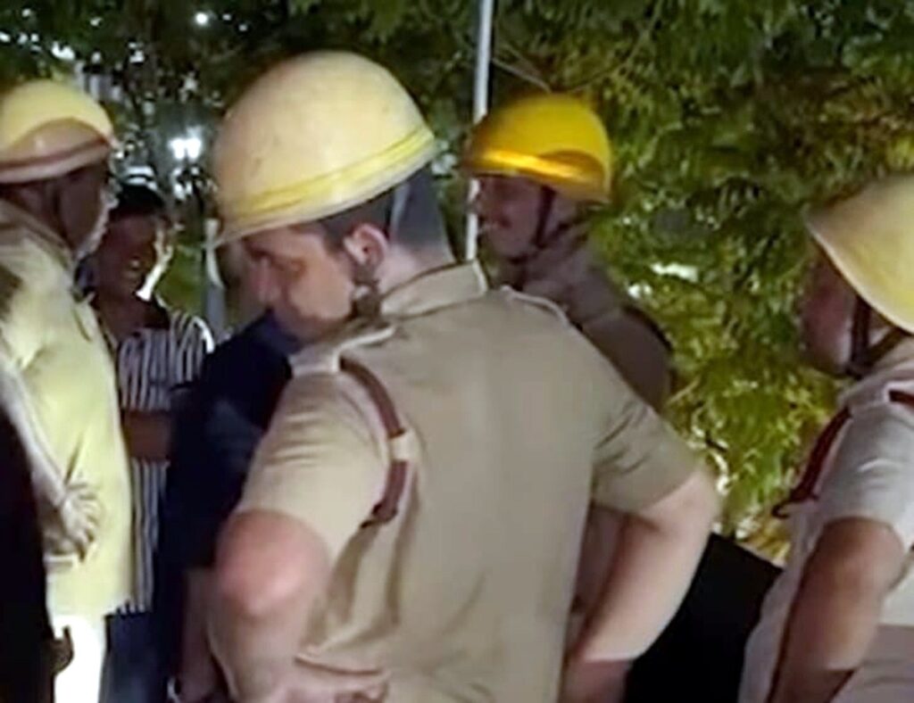 पीडबल्यूडी कार्यालयमा आगलागी