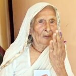 राजगञ्जमा 100 वर्षभन्दा बढ़ी उमेरकी महिलाद्वारा घरमै मतदान