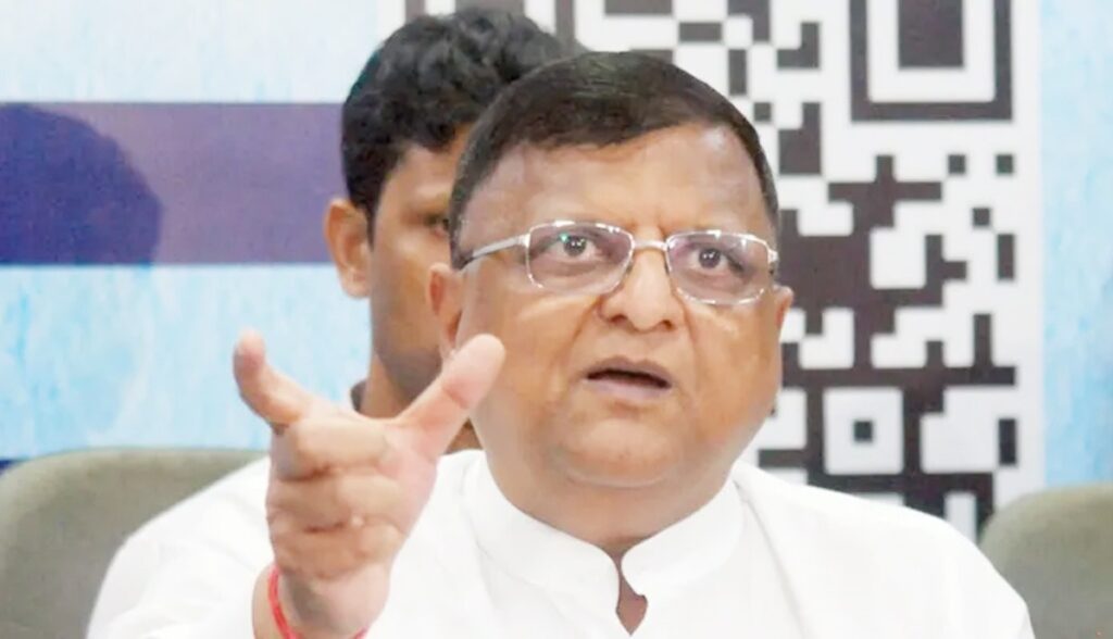 निर्वाचन सञ्चालनमा लापरवाही देखिए कठोर कारवाही