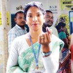 मतदानपछि क्षेत्रको अवलोकनमा स्वप्ना बर्मन