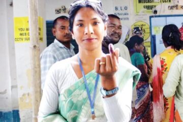 मतदानपछि क्षेत्रको अवलोकनमा स्वप्ना बर्मन