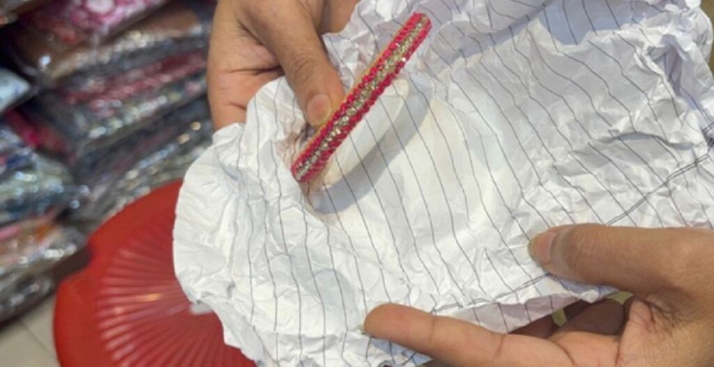 सिलगढ़ीमा पुलिसको भेषमा ठगी