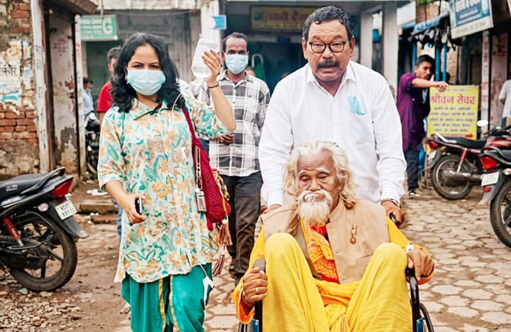 जलपाइगढ़ी मेडिकलमा भर्ना पद्मश्री मङ्गलकान्त