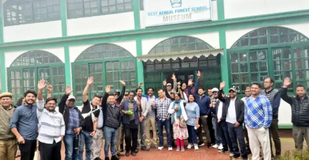 टुर अपरेटरहरूलाई मध्याह्न भोजनमा सिस्नु अनि गुन्द्रुक