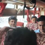 बसको अभावले आक्रोशित मतदानकर्मीको ठूलो हल्ला;  सिटी सेन्टर बस स्ट्यान्ड दुर्गापुरमा विरोध