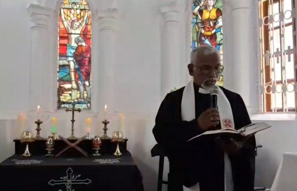 जलपाईगुडी: ‘गुड फ्राइडे’ मा प्रभु येशूको बलिदानको सम्झना, चर्चहरू भक्तिले भरिए