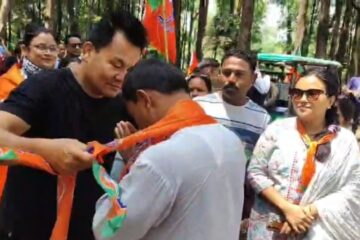 मतिगढा-नक्सलबारी: भाजपा उम्मेदवार आनन्दमय बर्मनले मध्य बस्ती सिलिगुडीमा गहन जनसम्पर्क अभियान सञ्चालन गरे