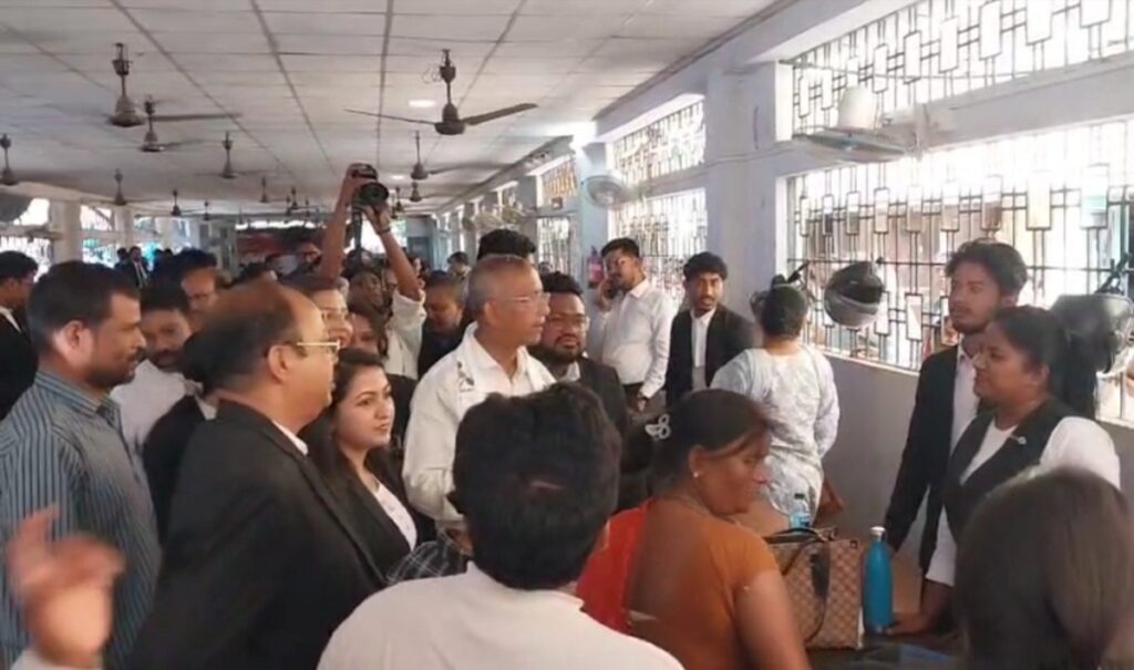 गौतम देवले वकिलहरूलाई शिष्टाचार भेट गरे, भने ‘ममता बनर्जीको पदयात्राले चुनावलाई अक्सिजन प्रदान गर्नेछ’