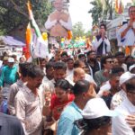 तृणमूल कांग्रेसका उम्मेदवार गौतम देवले मनोनयन दर्ता गरे, शक्ति प्रदर्शन गर्दै उप-विभागीय कार्यालयमा पुगे सिलगढी