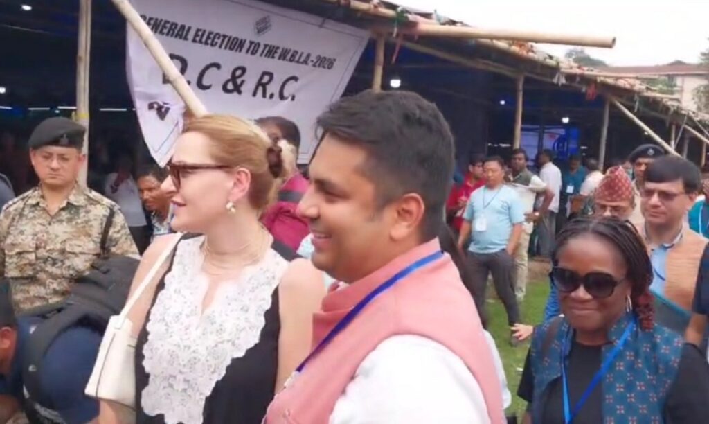 पश्चिम बंगाल चुनावको पारदर्शिता अवलोकन गर्न विदेशी प्रतिनिधिमण्डल आइपुग्यो, सिलगढी कलेजको भ्रमण गर्‍यो