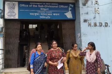 सिलगडी सिलगडी, माटिगारा-नक्सलबारी र फान्सिडेवा क्षेत्रका निर्वाचनकर्मीले पारिश्रमिक तिर्न माग गर्दै