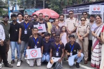सिलगढी: लागुऔषध दुरुपयोग विरुद्धको अन्तर्राष्ट्रिय दिवसमा ट्राफिक प्रहरीको अभियान, लागूऔषधमुक्त समाज निर्माण गर्न स्वैच्छिक संस्थाहरूसँग शीर्ष अधिकारीहरू सडकमा निस्किए