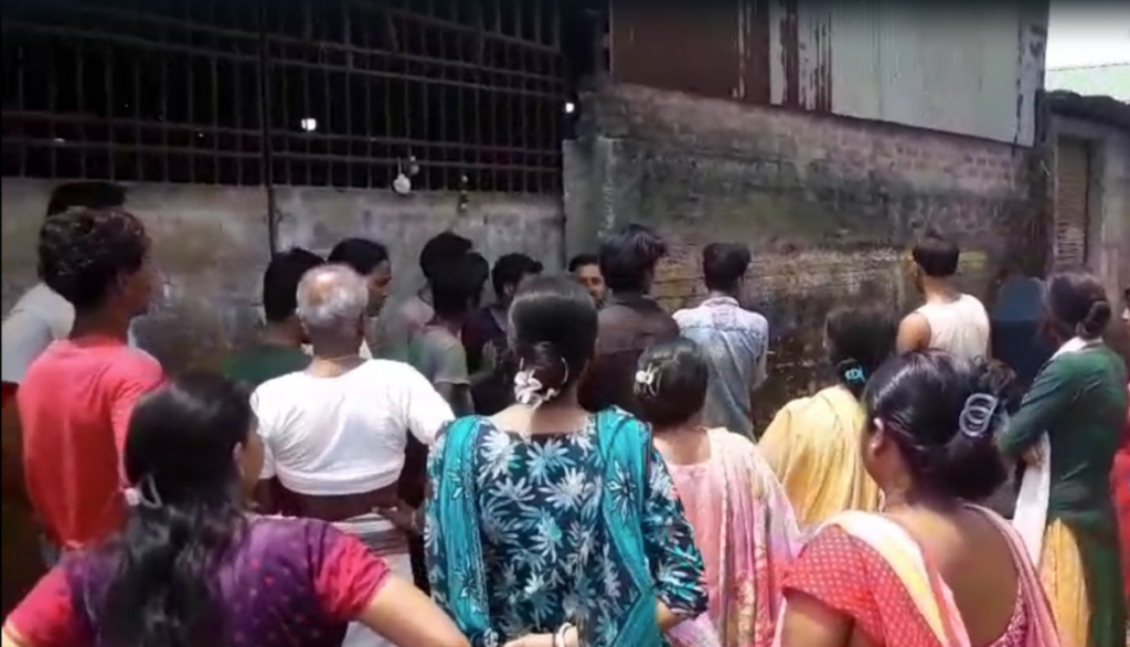 मोबाइल टावर स्थापनालाई लिएर हंगामा, स्थानीय बासिन्दाको विरोध