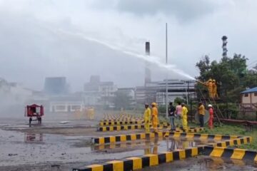 आपतकालीन तयारी समीक्षा: जिल्ला प्रशासनले नारायणपुर ग्यास बोटलिङ प्लान्टमा नक्कली अभ्यास सञ्चालन गर्‍यो