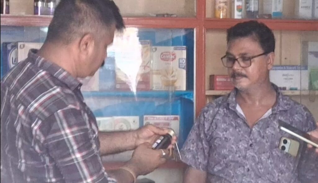 एनजेपीमा म्याद सकिएको शिशु खाना र औषधि बिक्री भत्कायो, संयुक्त छापामा पसल सिल गरियो