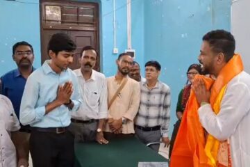 सिलगढी कलेजमा शिक्षक दिवस समारोह: पर्यटन मन्त्री शंकर घोषले बाह्य राजनीतिक हस्तक्षेप विरुद्ध स्पष्ट चेतावनी दिए
