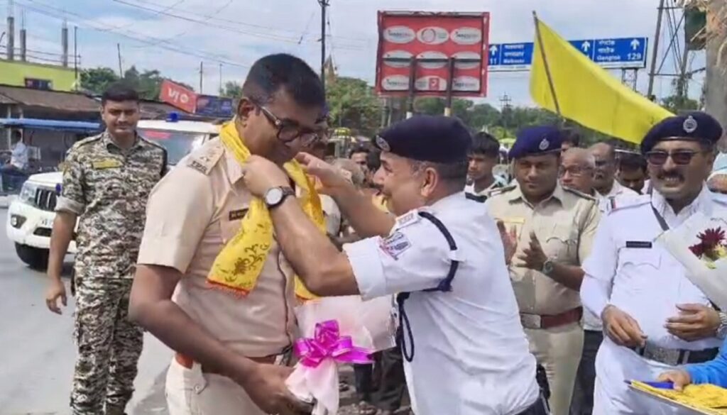 गोदामोरमा नयाँ ट्राफिक बुथको उद्घाटन, चालकहरूलाई ट्राफिक नियन्त्रण र सुरक्षा सन्देश वितरण