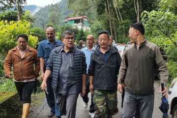 भाजपा सिक्किम टोलीद्वारा पहिरो प्रभावित रिम्बीको भ्रमण, अवस्थाको निरीक्षण तथा राहत सामग्री हस्तान्तरण