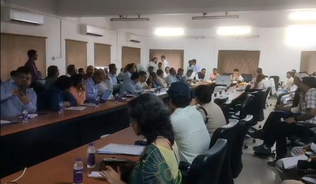 राज्य सरकारले चिया बगानका कामदारहरूको बोनस र बन्द चिया बगानहरूको सम्बन्धमा कडा निर्देशन जारी गर्‍यो