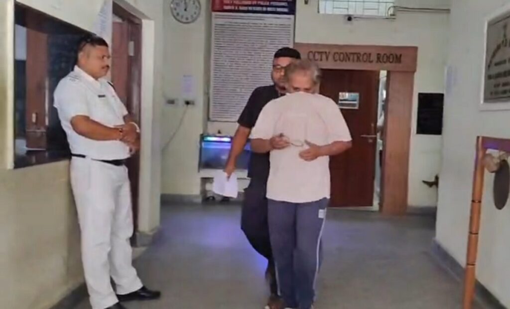 कल सेन्टरको आडमा सञ्चालन भइरहेको अन्तर्राष्ट्रिय ठगी गिरोह, कोलकातामा मुख्य योजनाकार सैकत पक्राउ